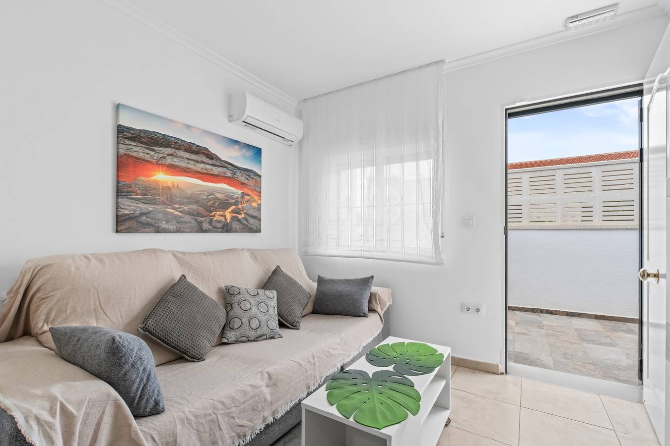 Casa Vacacional 'Geani' con Terraza Privada, Wi-Fi y Aire Acondicionado in San Fulgencio, Costa Blanca