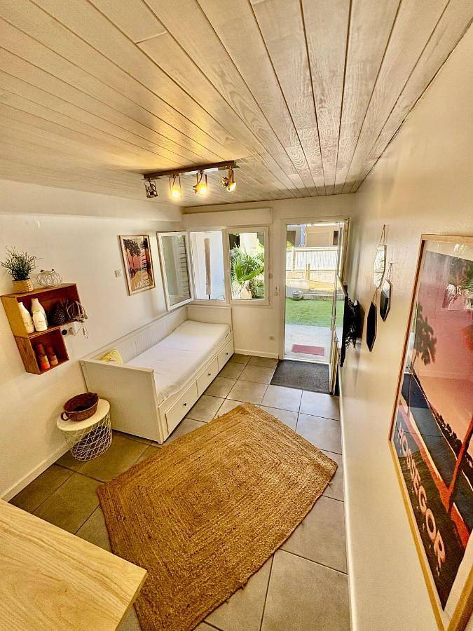 Gîte pour 2 personnes, avec jardin dans Plage Naturistes - 4