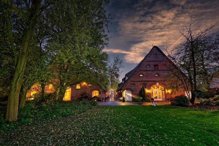 Hotel für 4 Personen, mit Terrasse und Garten sowie Sauna und Ausblick