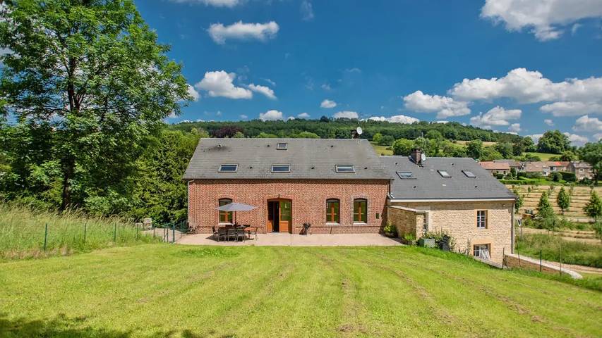Location de vacances pour 9 personnes, avec jardin, animaux acceptés dans Guignicourt-sur-Vence