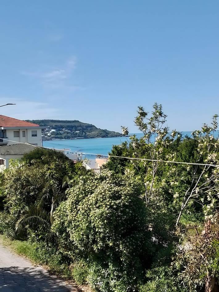 Ferienwohnung für 4 Personen, mit Balkon und Garten in den Abruzzen