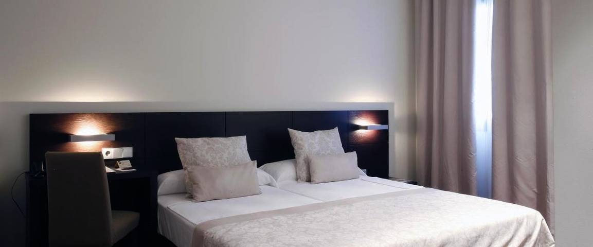 Hotel para 10 personas con terraza in Tineo, Cordillera Cantábrica