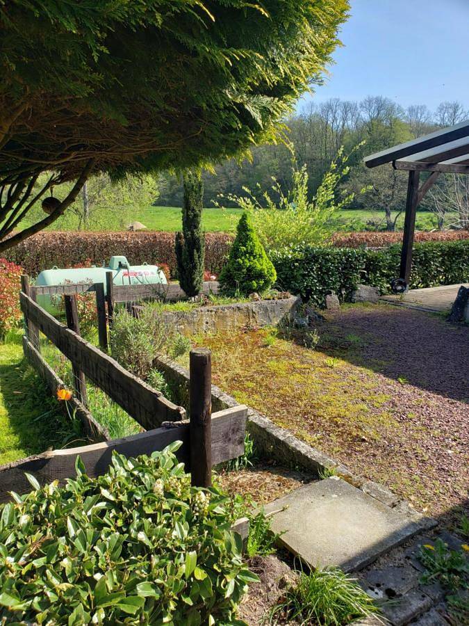 Camping pour 4 personnes, avec jardin et vue sur le lac ainsi que vue et piscine, adapté aux familles au Province de Luxembourg - 4