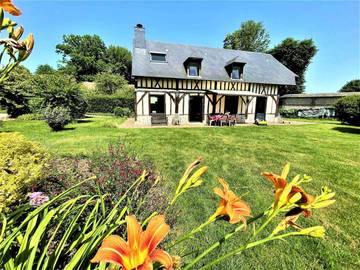 Gîte pour 5 personnes, avec terrasse et jardin à Isneauville