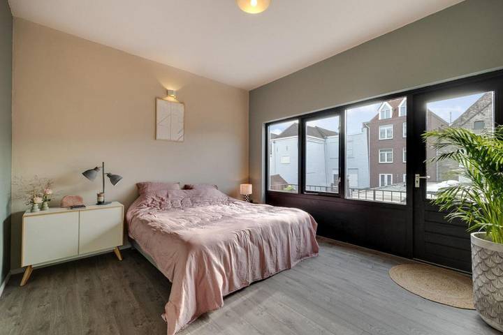 Gîte pour 8 personnes, avec Balcon ainsi que Terrasse et Vue dans Bréda - 3