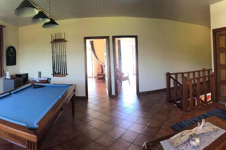 Gîte pour 4 personnes, avec vue ainsi que jardin et piscine dans Taravao - 2