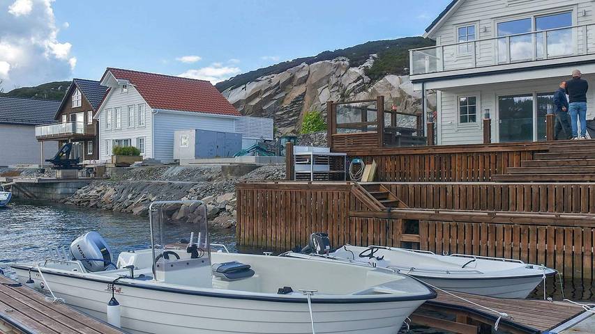 Ferienhaus für 9 Personen, mit Terrasse in Bømlo