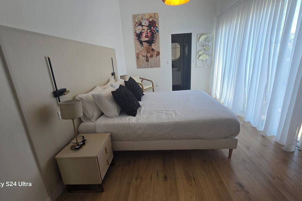 Villa Aurène – Elegant Luxury Retreat with private Pool & Spa Access in Provencr in Saint-Cannat, Aix-en-Provence region