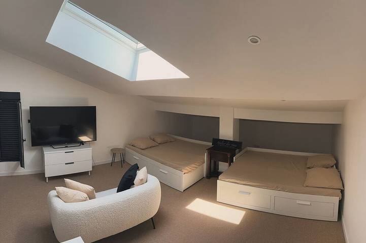 Location de vacances pour 12 personnes, avec piscine et jardin à Ambarès-et-Lagrave - 2