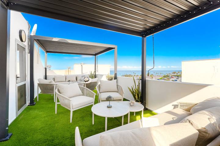 Ferienwohnung für 4 Personen, mit Meerblick und Garten in Alcalá
