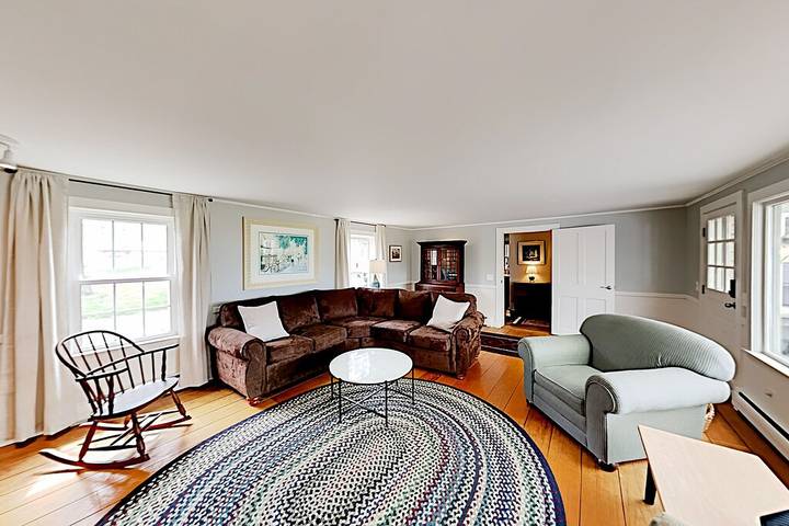 Vacation rental for 8 people, with yard and terrace in Brewster