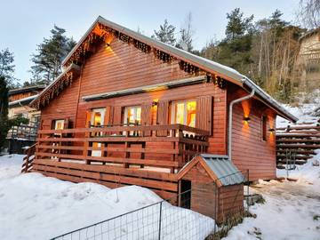 Location de vacances pour 6 personnes, avec jardin et jacuzzi, animaux acceptés à Seyne-les-Alpes