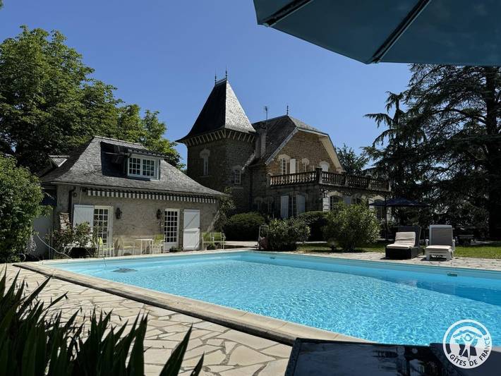 Casa de huéspedes para 3 personas, con jardín además de vistas y piscina, Se admiten mascotas - 1