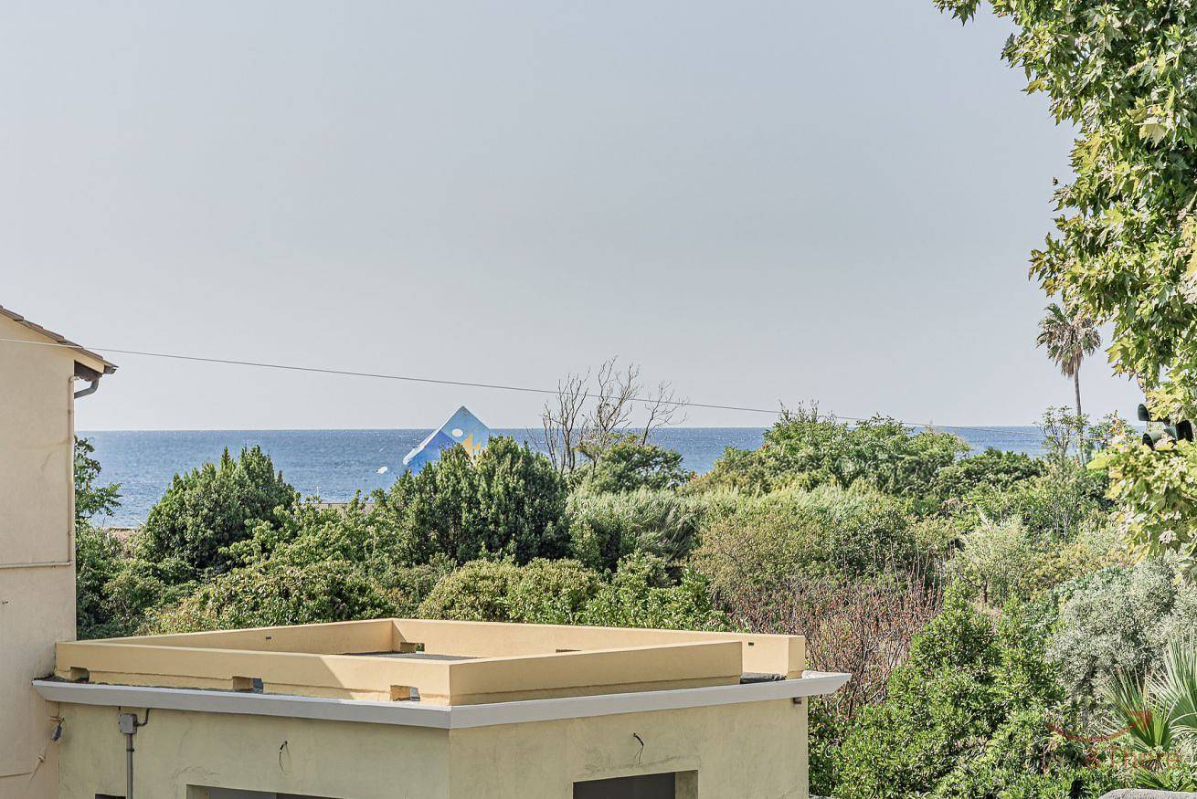 Appartamento intero, [Blu Albisola] Sea 300m • Family • Free Wifi in Bagni Ulisse, Albisola Superiore