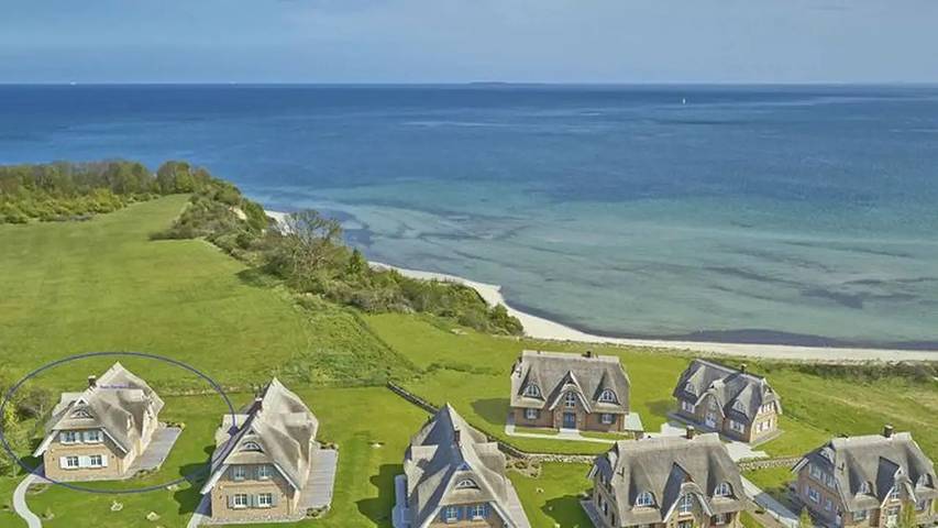 Strandhaus für 6 Personen, mit Garten und Sauna sowie Terrasse in Lobbe - 2