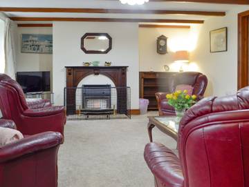 Holiday Home for 8 People in Swansea region, Photo 1