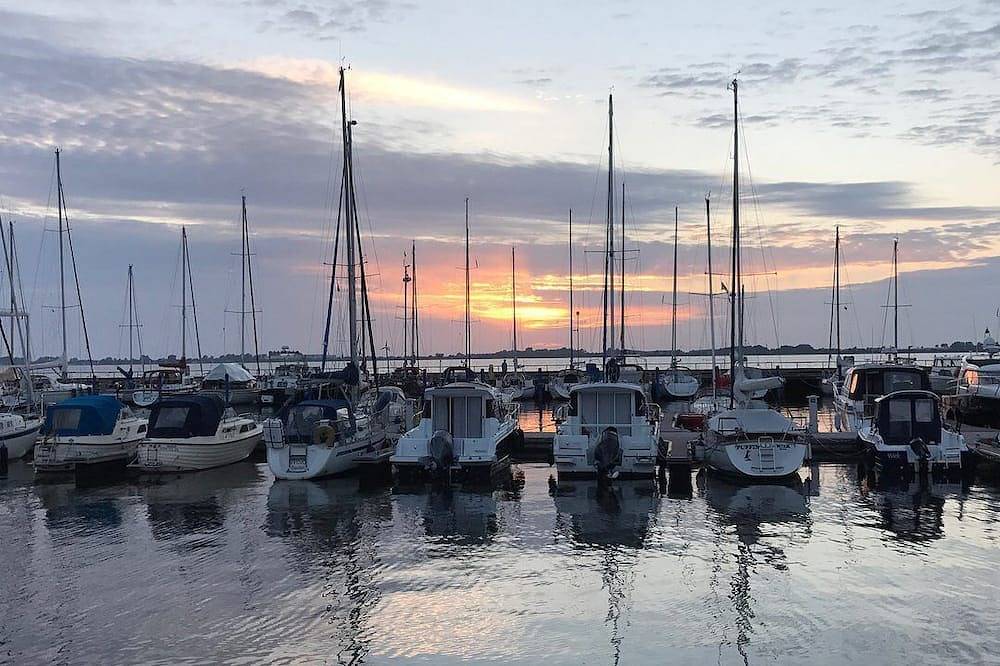 Entire apartment, Wonderful vacation apartment on the Wieker Bodden in Wiek, Ruegen
