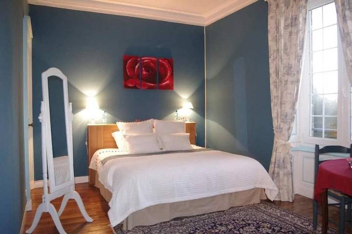 Chambre d’hôte pour 3 personnes, avec Jardin et Piscine