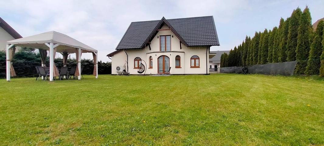 Dom dla 8 osób, z widok i ogród w Stężyca