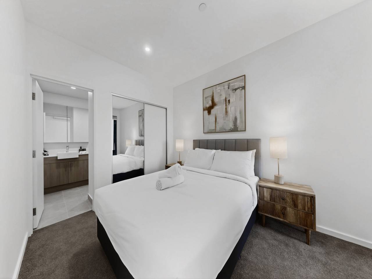 Hel leilighet, Helt ny leilighet med 2 soverom og byutsikt in Cannington, Perth