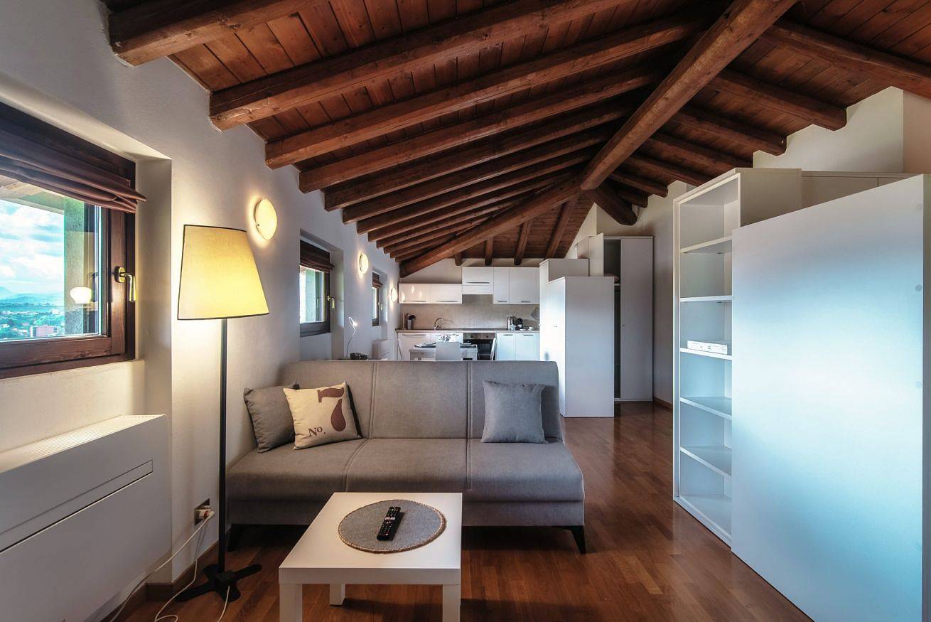 Entire apartment, Loft Venere - Myhomeincomo in Como, Como Province