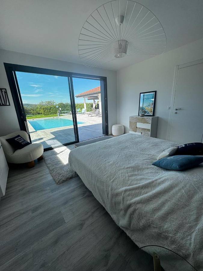 Maison de vacances pour 2 personnes, avec Jacuzzi et Terrasse ainsi que Jardin et Piscine