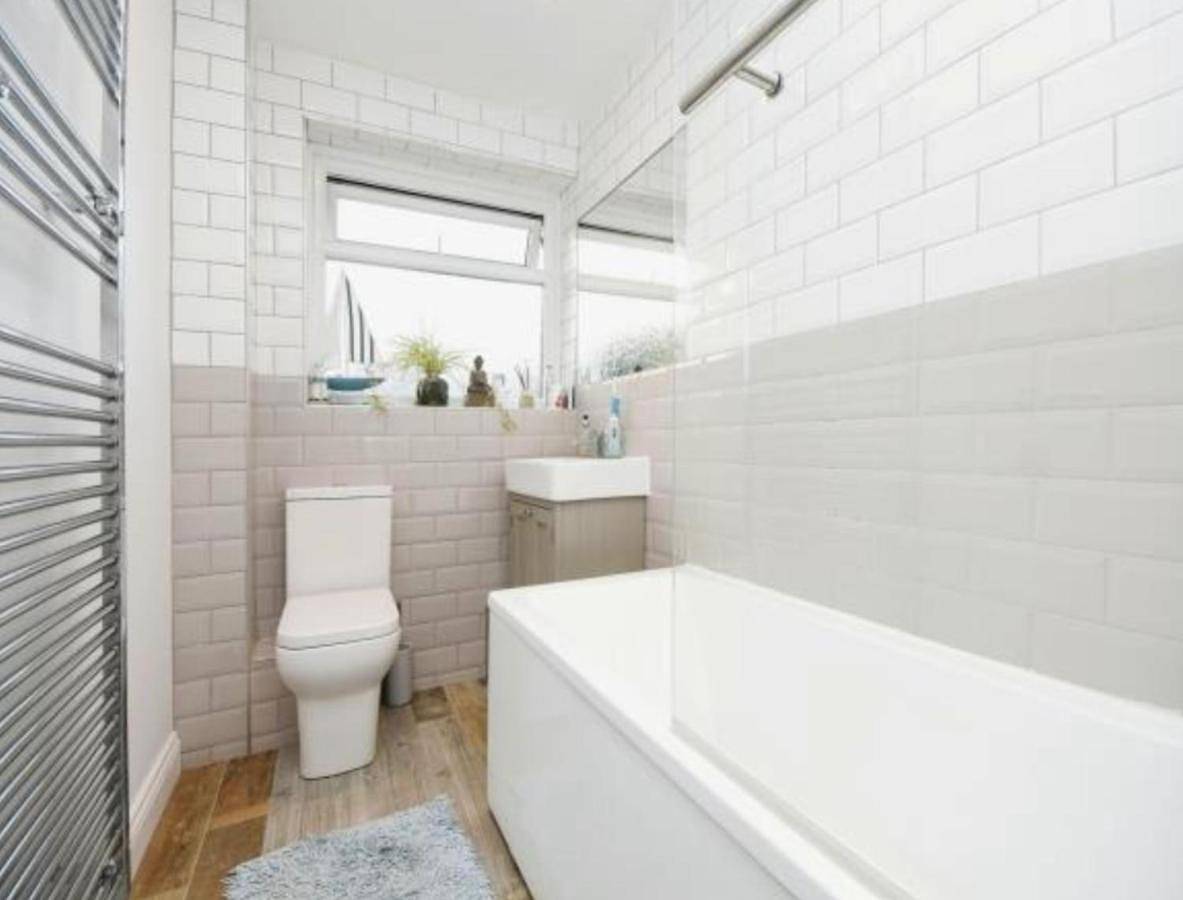 Sam’s Retreats in Springfield (Chelmsford), Chelmsford