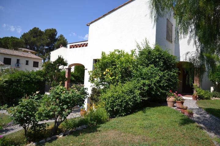 Casa rural para 6 personas, con balcón además de piscina y jardín en Provincia de Gerona - 2