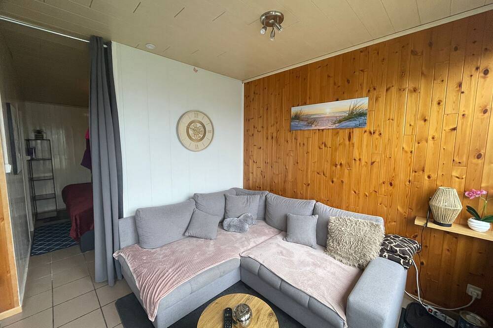 Ganze Wohnung, Gemütliches Ferienhaus 15 Minuten vom Strand entfernt in Wenduine, De Haan