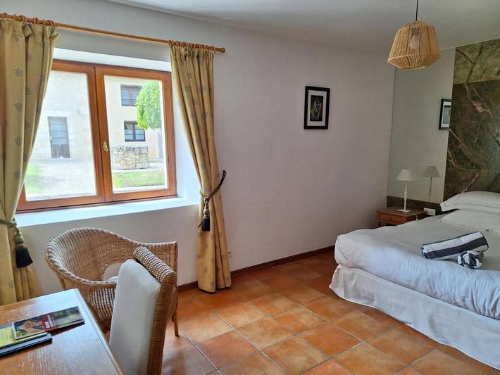 Hôtel pour 2 personnes, avec jardin et piscine à Sainte-Radegonde - 3