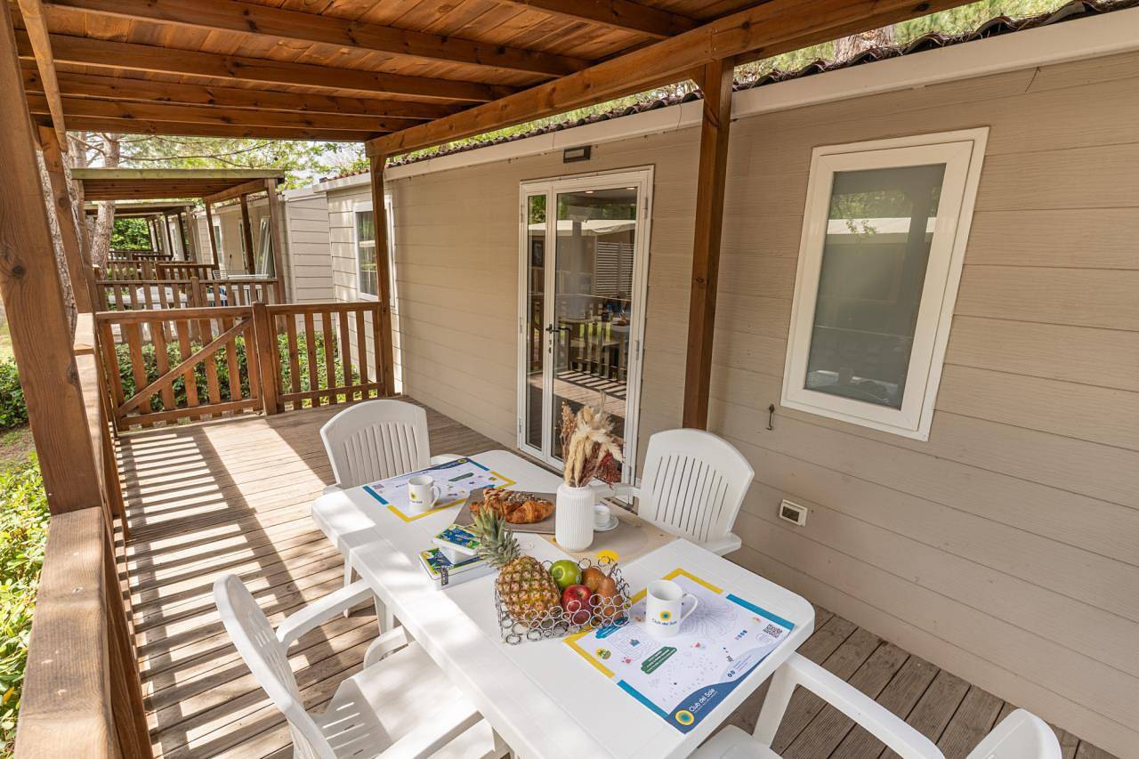Ferienpark Marina Camping Village Lodge Comfort Dog für 4 Personen in Punta Marina, Provincia di Ravenna