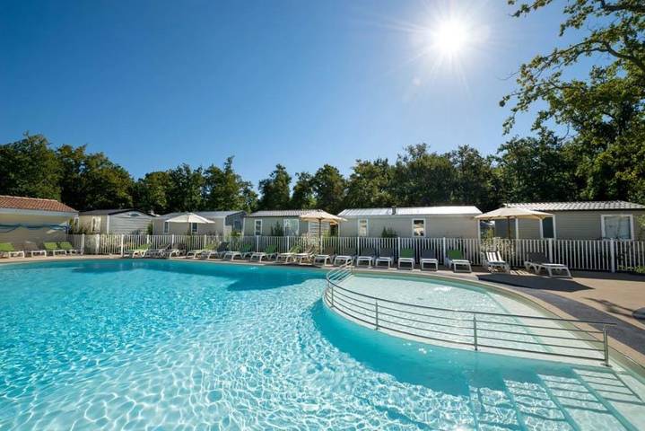 Camping pour 6 personnes, avec bassin pour enfant à Royan - 3