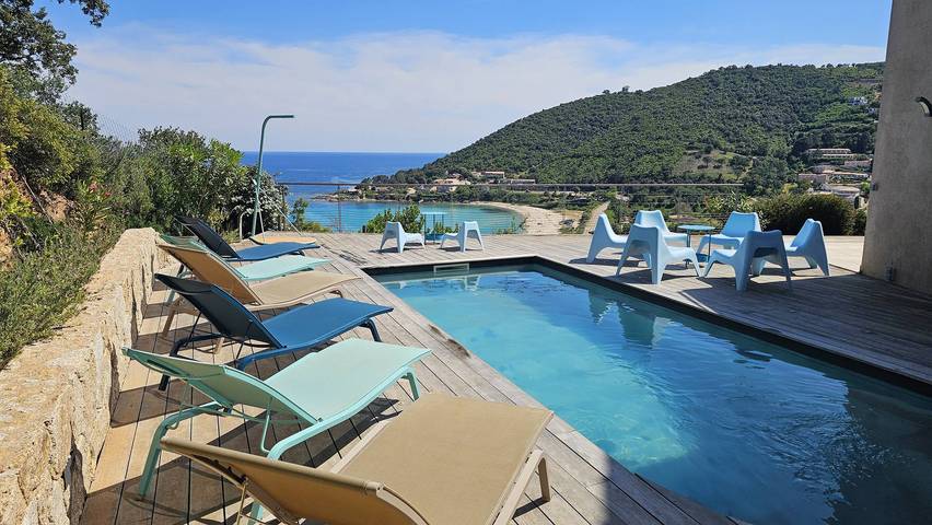 Villa per 6 persone, con Terrazza e Piscina a Conca