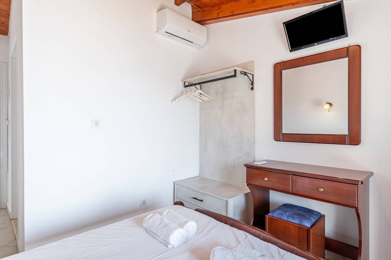 Studio-appartement 'Alex Bar Apartment 10' met zeezicht, wifi en airconditioning, foto 12