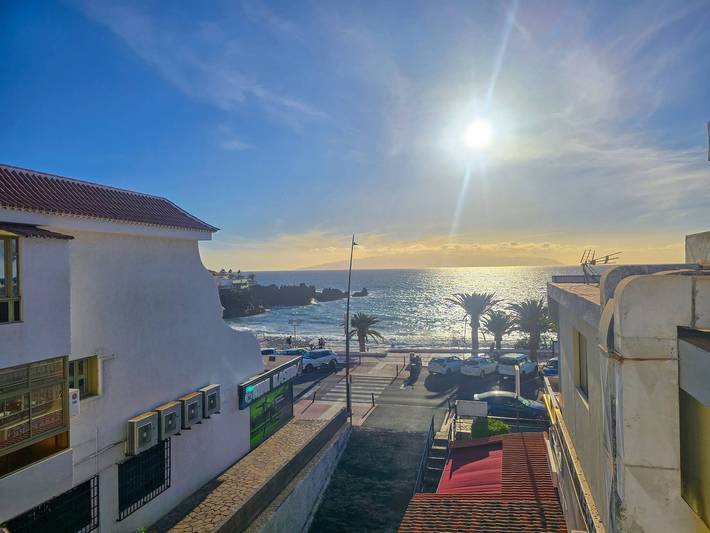 Gîte pour 4 personnes, avec terrasse et piscine à Puerto de Santiago - 2
