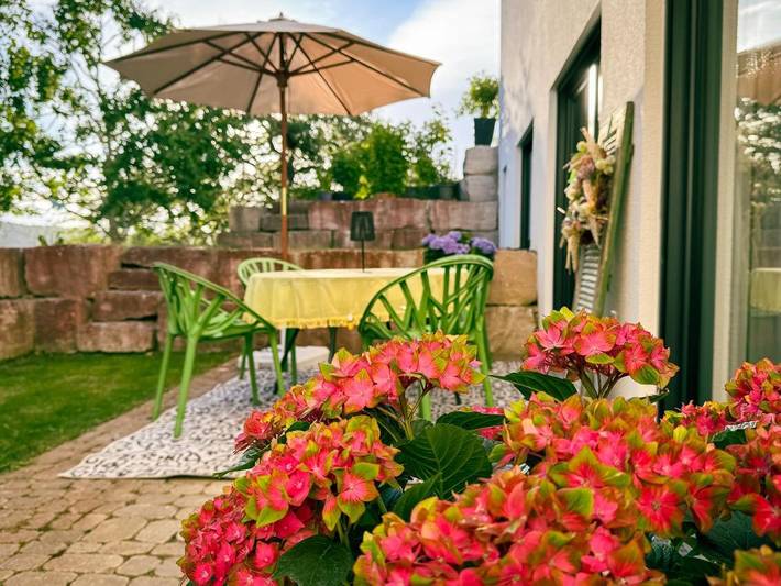 Ferienwohnung für 4 Personen, mit Ausblick und Garten in St. Johann (Württemberg)