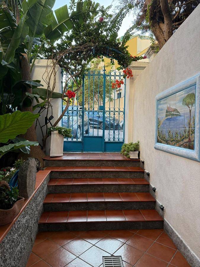 Location de vacances pour 4 personnes, avec vue et jardin dans Ischia Porto - 2