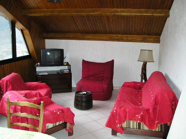 Gîte pour 6 personnes, avec jardin à Mostuéjouls - 3