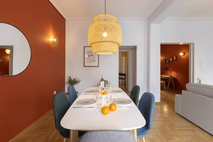 Appartement entier, - A happy 2 Bdr apartment that has a in Section centrale d'Athènes, Athènes
