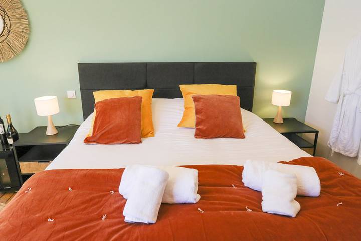 Gîte pour 2 personnes, avec jardin et jacuzzi à Saint-Fargeau - 3