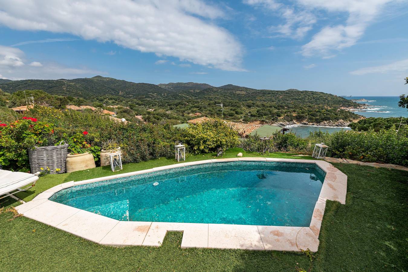 Holiday Home 'Nanocasa' near the beach with Pool, Terrace & Wi-Fi in Simius, Villasimius