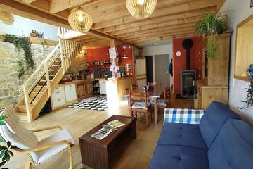 Gîte pour 6 personnes, avec terrasse dans Les Cascades et Gorges de la Langouette