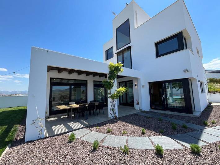 Casa rural para 10 personas, con jacuzzi además de piscina y jardín en La Zubia - 4