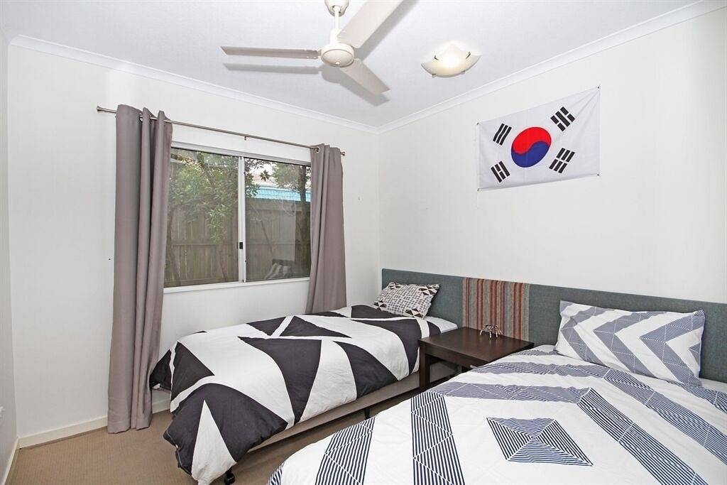 Ganze Wohnung, Einheit 2, Sea Breeze Villas-39 First Avenue Coolum - Wifi, 400 Bond in Coolum Beach, Sunshine Coast