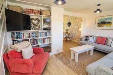 Holiday Home for 6 People in Bamburgh, Northumberland Coast, Photo 2