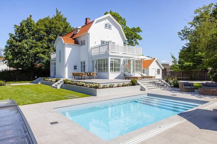 Villa för 10 Personer, med pool och terass i Falsterbo