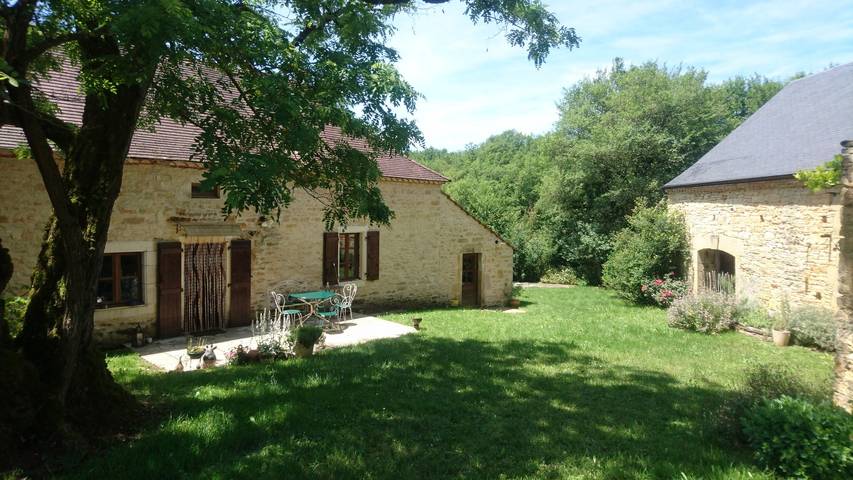 Gîte pour 6 personnes, avec piscine, adapté aux familles