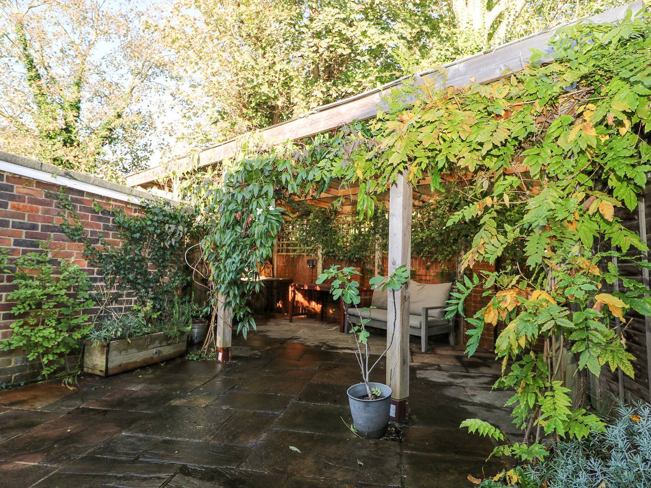 7 Daltons Place in Arundel, South Downs