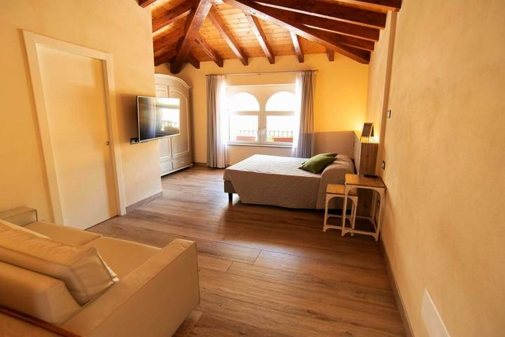 Location de vacances pour 3 personnes, avec terrasse à Riolunato - 3