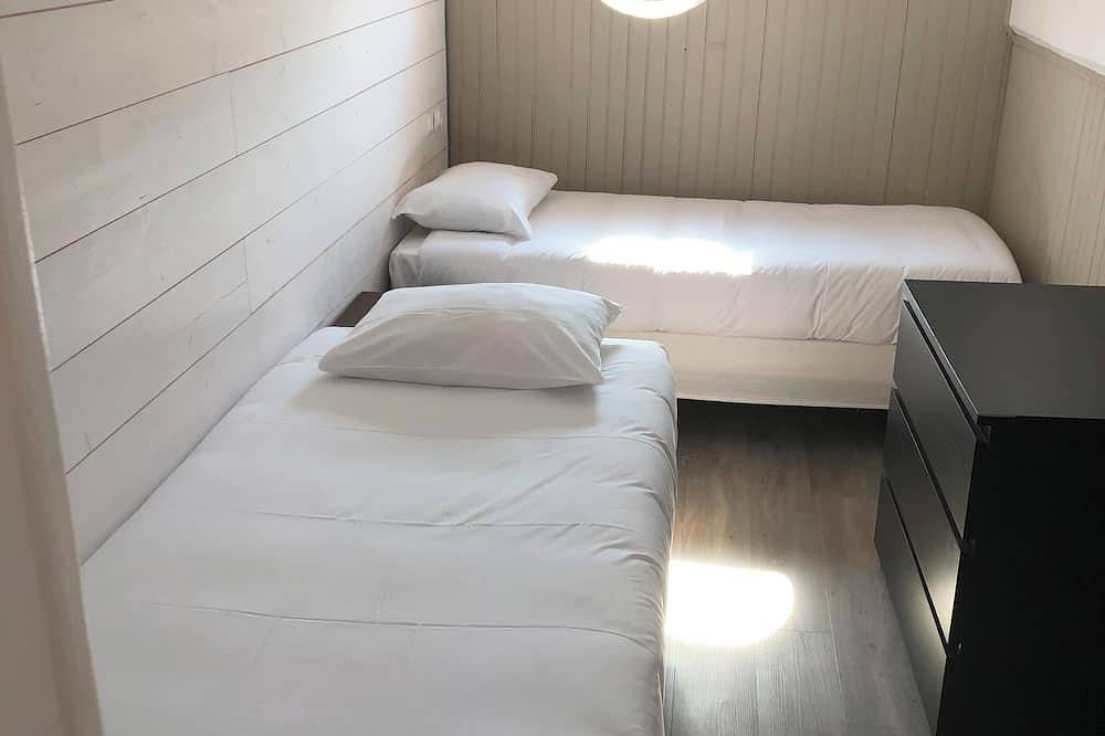 Ganze Wohnung, 55 M2 two-bedroom apartment in Villejuif, 6 minutes from the metro in Villejuif, Val-de-Marne